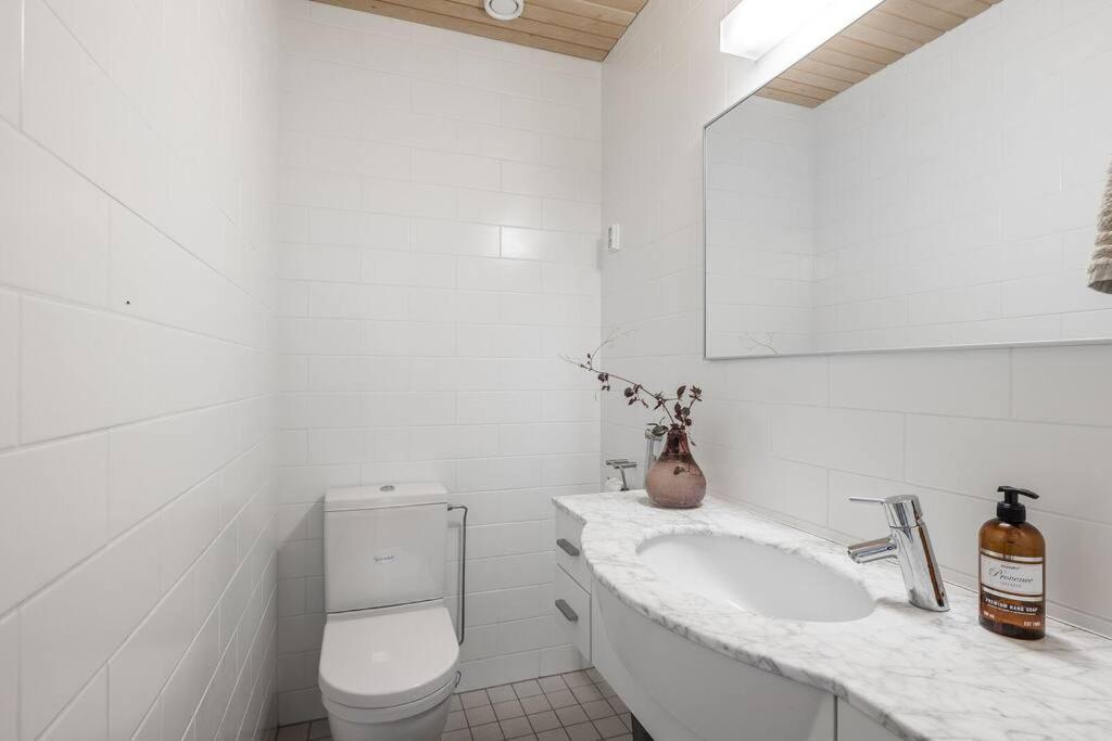 Spacious Home With Four Terrace, Sauna, Sea View Helsinki Buitenkant foto