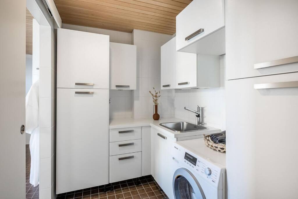 Spacious Home With Four Terrace, Sauna, Sea View Helsinki Buitenkant foto