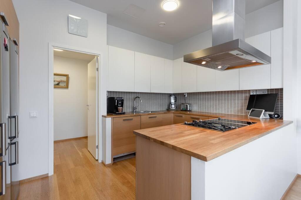 Spacious Home With Four Terrace, Sauna, Sea View Helsinki Buitenkant foto