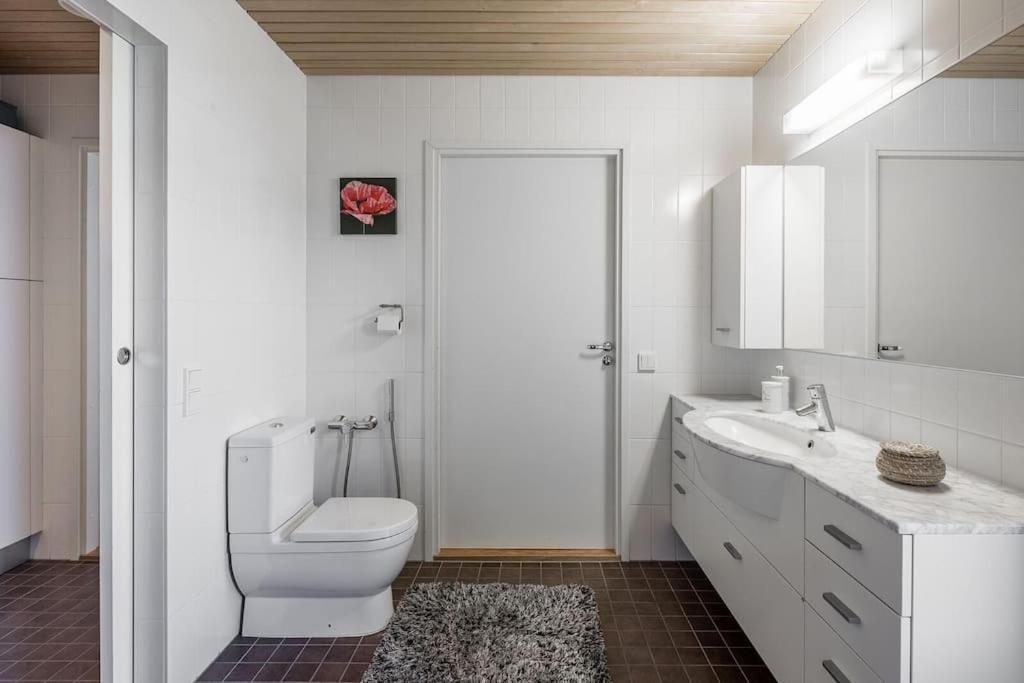 Spacious Home With Four Terrace, Sauna, Sea View Helsinki Buitenkant foto